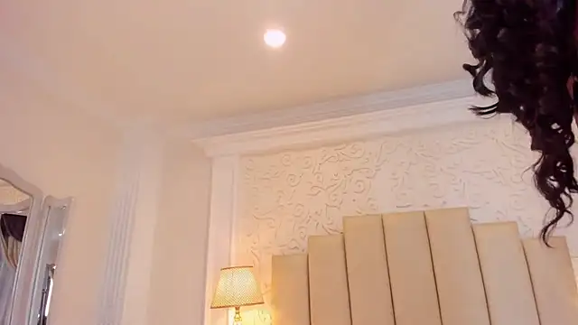 Онлайн чат XXX IvannaClaire