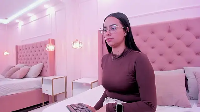 XXX chat uživo modela _manelyk_herrera