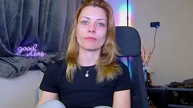 karo123421 即時 XXX 聊天