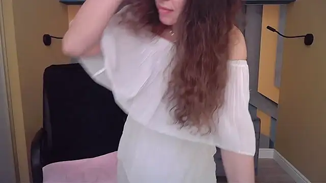 EllaLongのライブXXXチャット