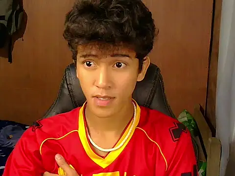 hugekenbigcock Live XXX Chat