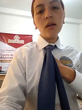 Emily-7_のライブXXXチャット