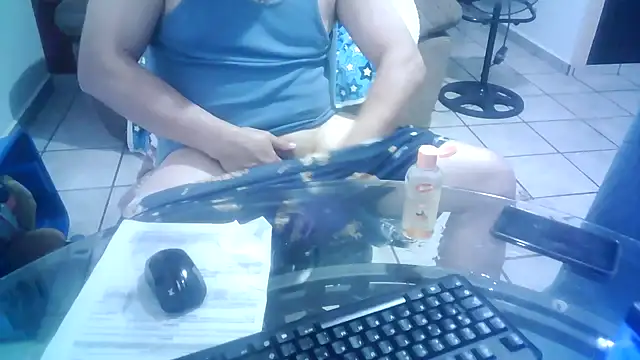 Benjacabo's Live XXX Chat