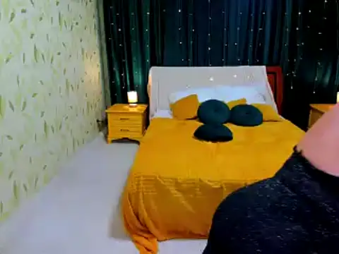 KiraTempt Chat XXX in diretta