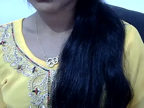 Khushi_v Chat XXX live