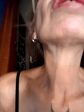 FrozenWaffle's Live XXX Chat