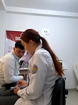 Emily-7_ Live XXX-chat