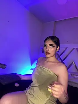 Chat +18 de KattEngel ao vivo