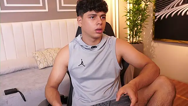 Ethan_occonor live XXX chat