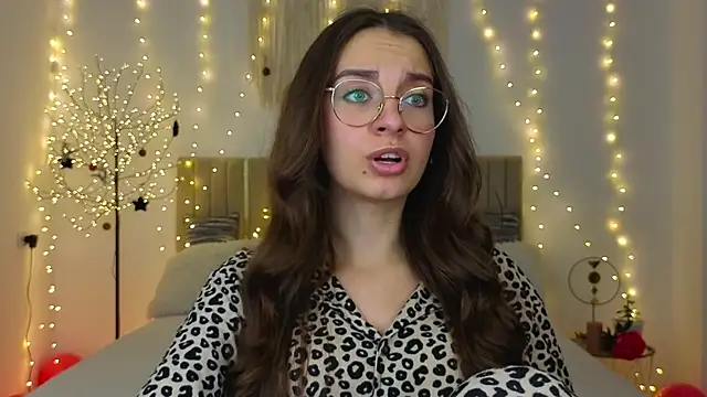 Онлайн чат XXX Real_cutie1