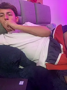 NaytonFreemanのライブXXXチャット