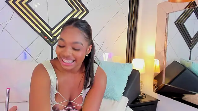 EmilyDiaaz Live XXX Chat