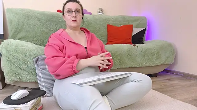 Pepper_corn élő XXX-chatje