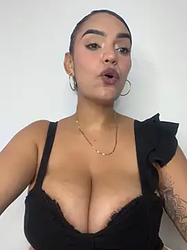 Chat XXX Live Sara-77