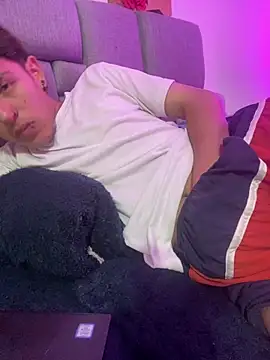 NaytonFreeman's Live XXX Chat