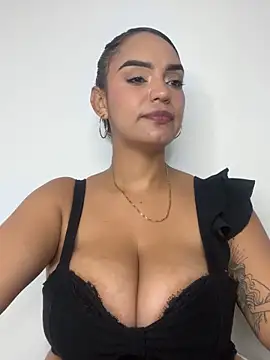 Sara-77 – Live XXX-chat