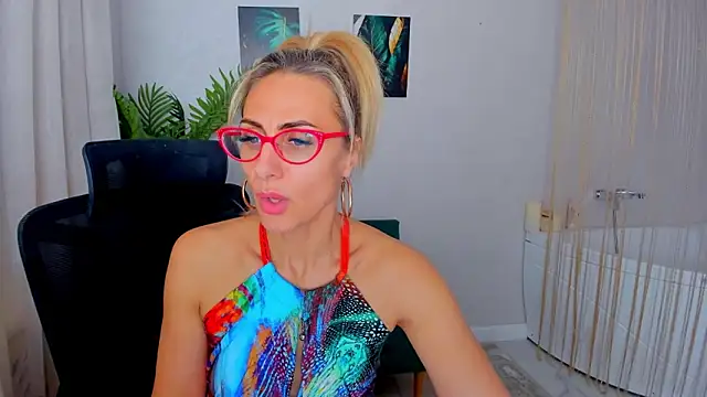 MuseOfStage: απευθείας συνομιλία ΧΧΧ