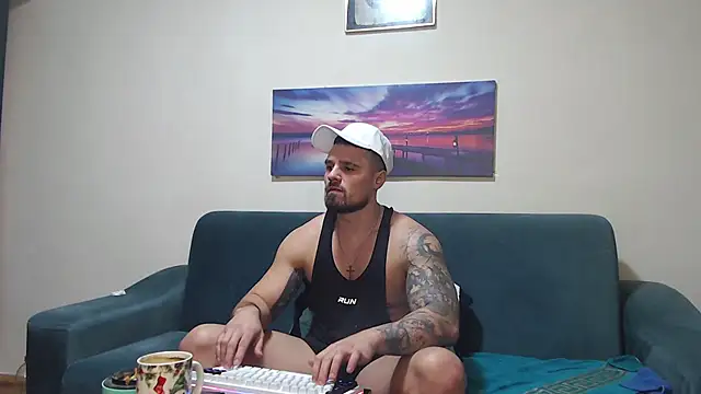 Czat XXX na żywo – Tiberius_hunk