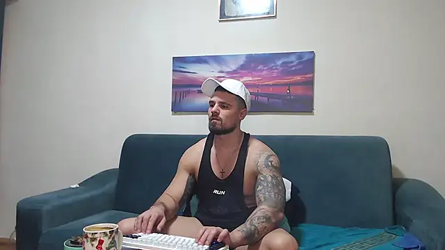 Tiberius_hunk Live XXX Chat