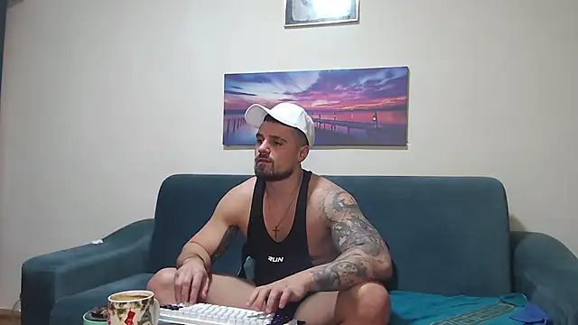 Tiberius_hunk Live XXX-chat