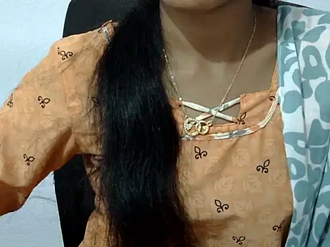 Khushi_v: вебкам-шоу