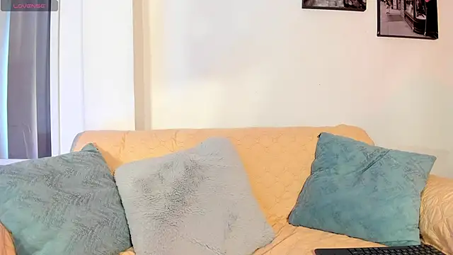 PauleteW10 Webcam show