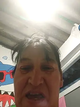 clarita_01 Adlı Modelin Canlı XXX Sohbeti