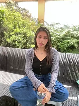 XXX chat uživo modela KloePink_