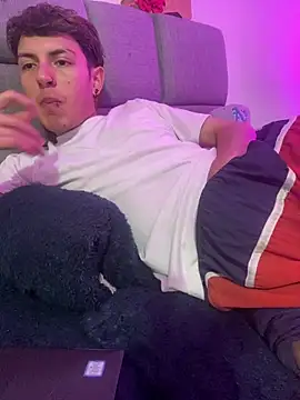 NaytonFreeman's Live XXX Chat