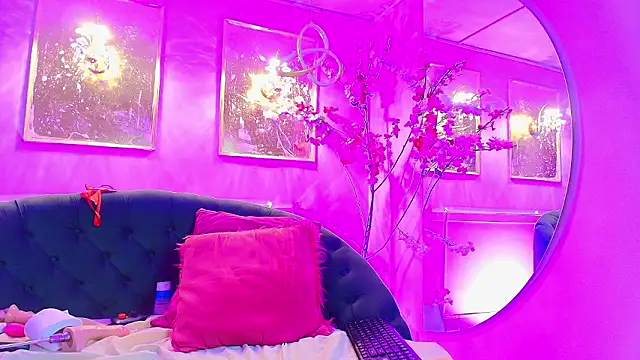 minniesofi Chat XXX live