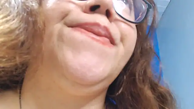 Czat XXX na żywo – SwtLatinaXX