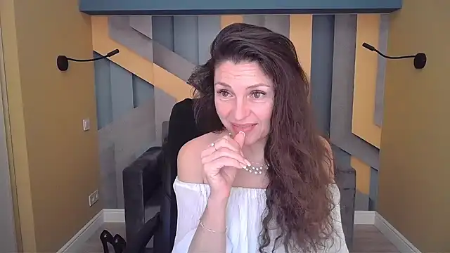 Sembang XXX Secara Langsung EllaLong