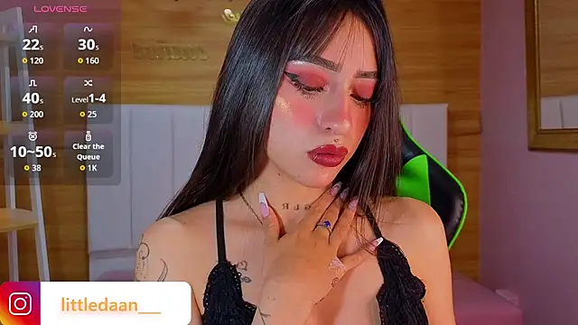 XXX chat uživo modela Abril_Velvet_a_
