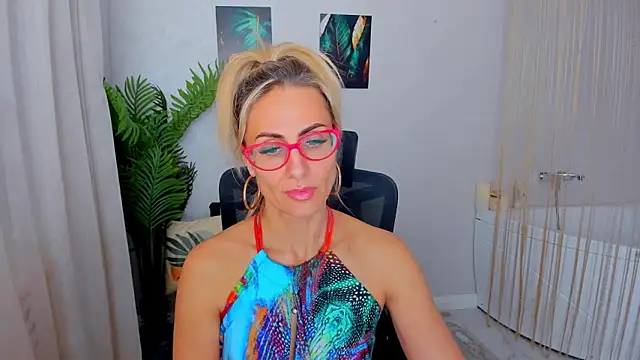 MuseOfStage's Live XXX Chat