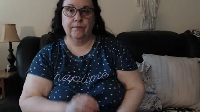 Juicy_Julie469's Live XXX Chat