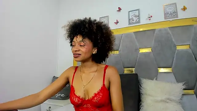 AliyahBrowns 现场XXX聊天