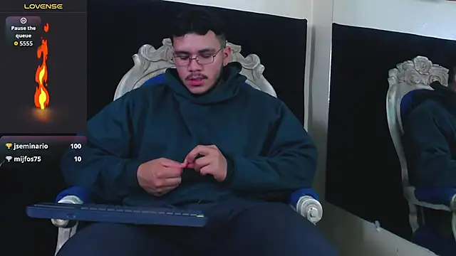 Chat +18 de jeisonstark ao vivo