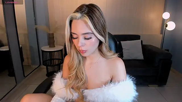 JuanitaClayのライブXXXチャット