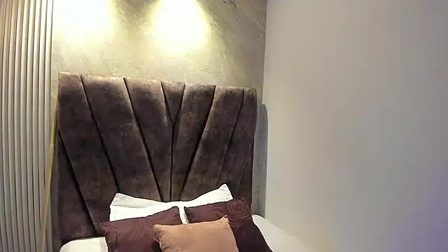 zoe_hugeboobs: онлайн-секс-чат