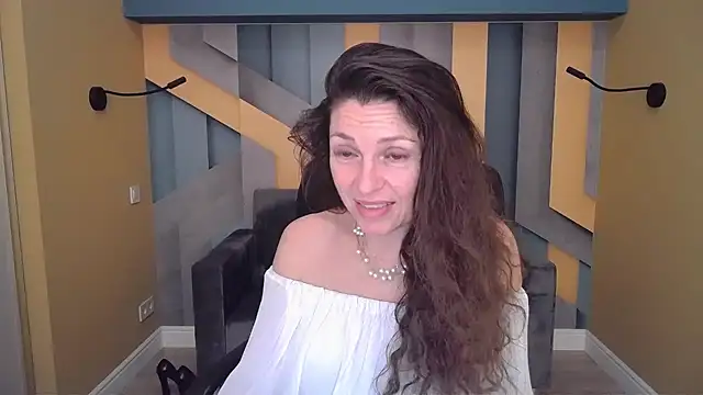 EllaLong Chat XXX in diretta