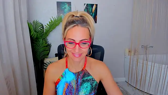 แชท XXX สดของ MuseOfStage