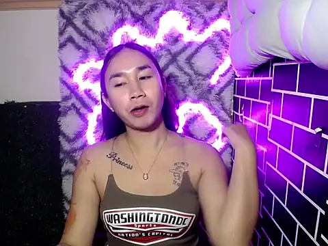 in_yourdreamstarxx webkamerás műsora