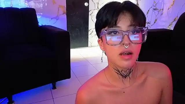 XXX chat uživo modela Rebeka-baker