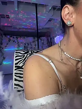 SofiaaMaria: онлайн-секс-чат