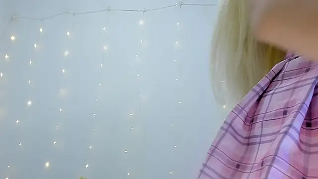 ms_pickless élő XXX-chatje