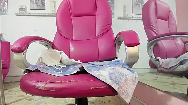 Chatroom XXX en direct de CAMILA--REY