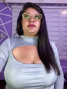 MiiaaJoness: онлайн-секс-чат