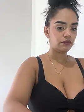 Онлайн чат XXX Sara-77