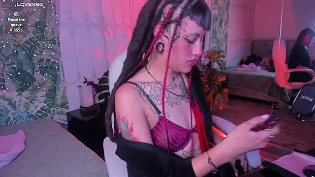 Онлайн чат XXX _sharlotte777