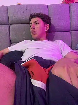 Chatroom XXX en direct de NaytonFreeman